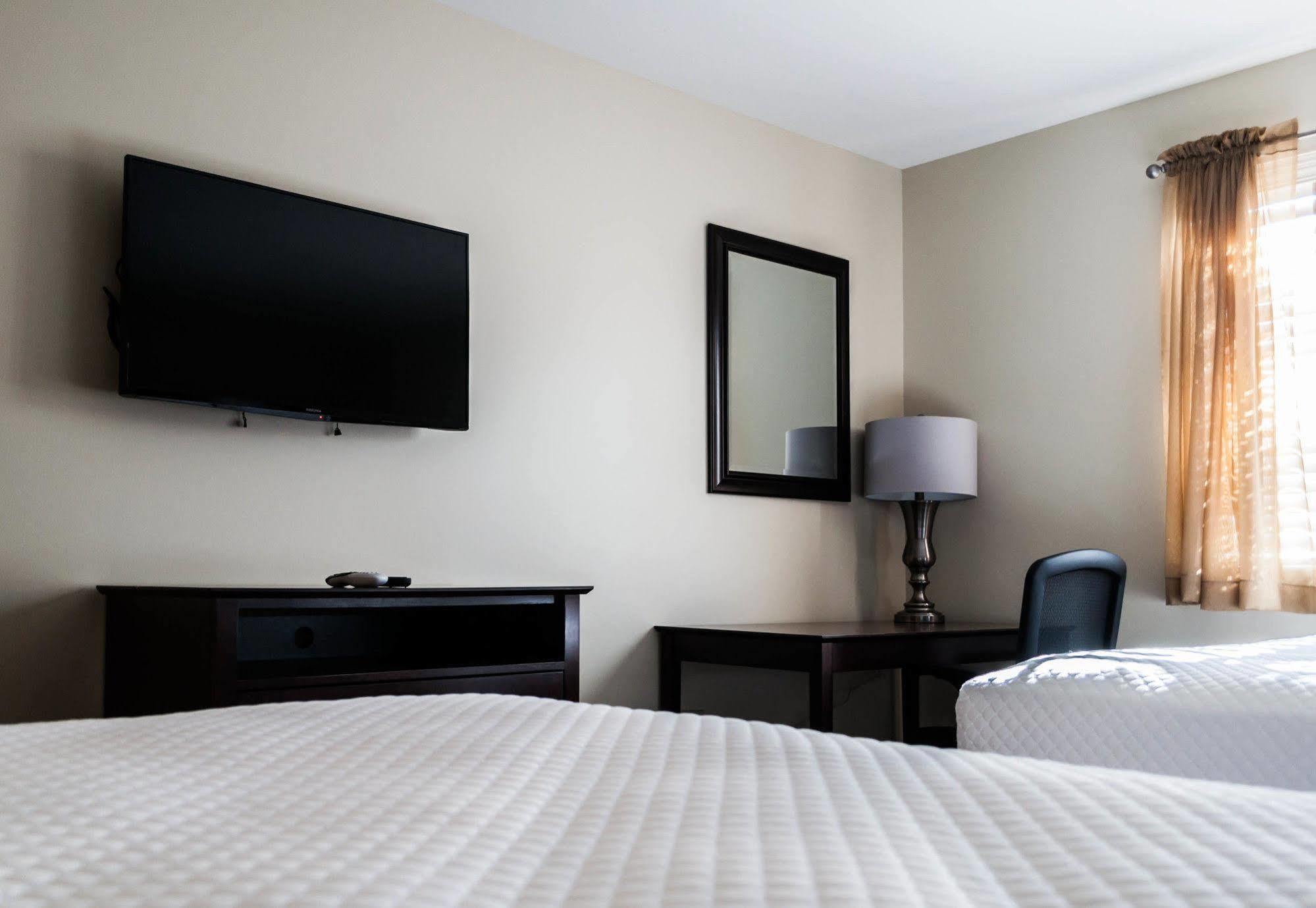 Holmes Suites And Inn Blacklick Exterior foto